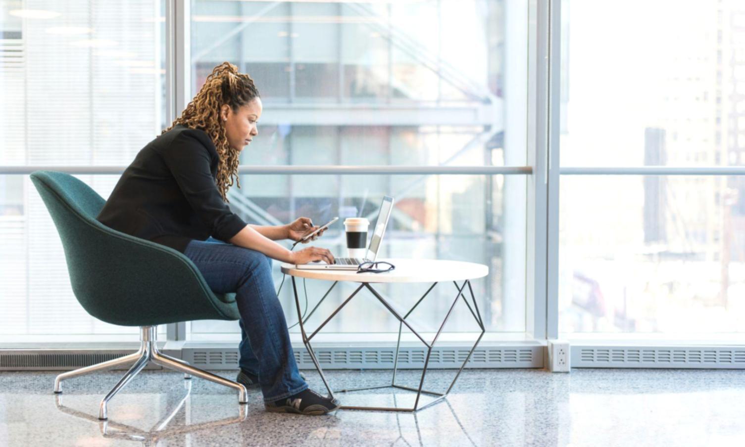 Interface moderne d'application de gestion budgétaire